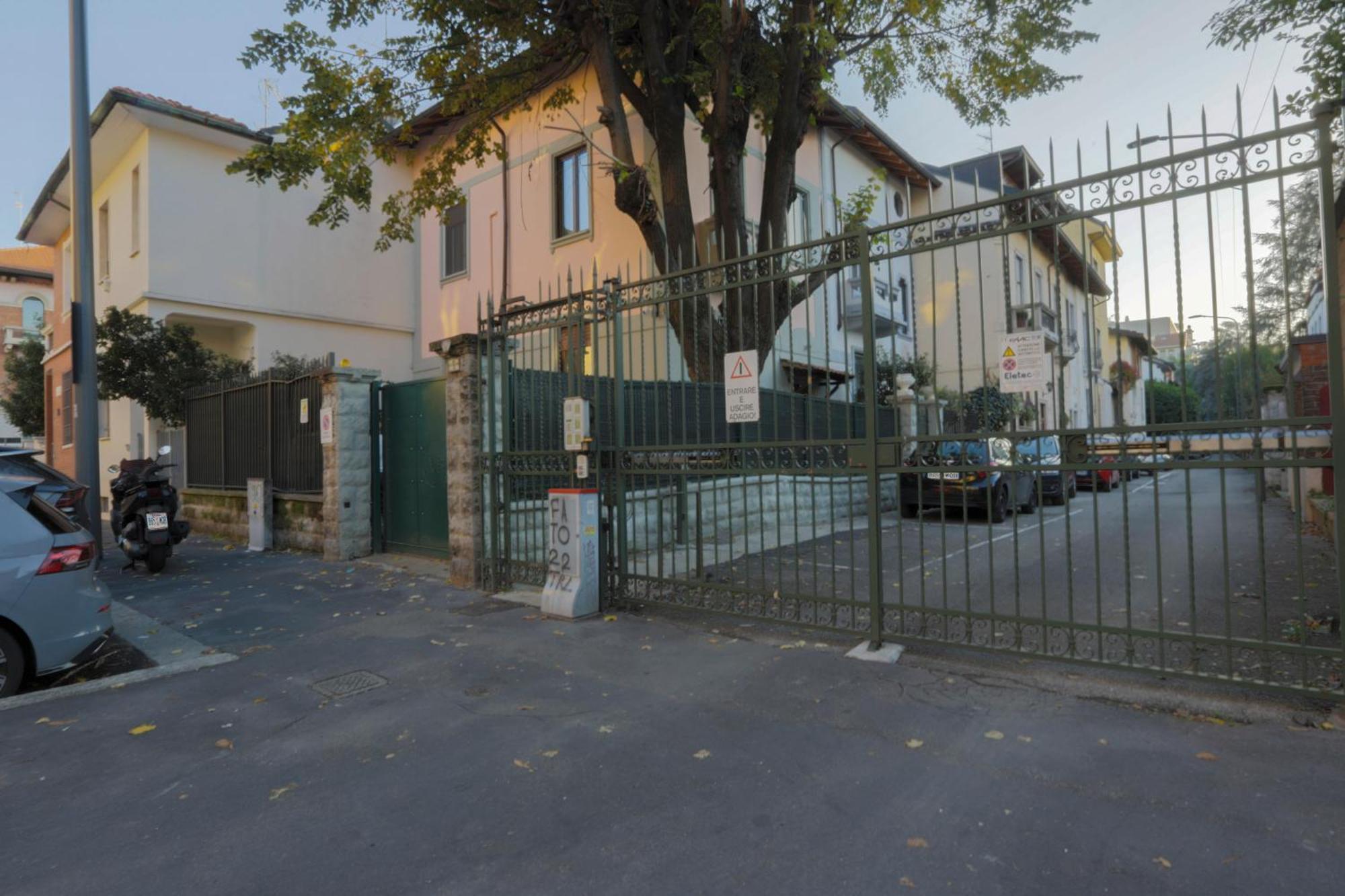 Fiera Milano-City Life Free Parking Villa Anglia' S Bridge المظهر الخارجي الصورة
